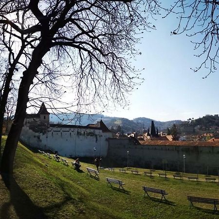 Ferienwohnung Apartament Waldo 2 Brașov Exterior foto